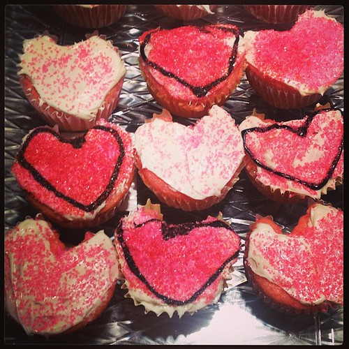 Heart shaped cupcakes for my girls Valentine's Day Party! And...lots of them!! #valentinesday #party #heart
