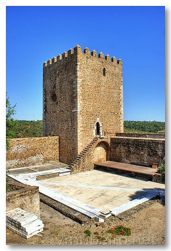 Torre de menagem do castelo de Mértola by VRfoto