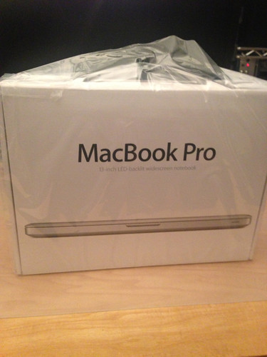 MacBook Pro買った | どうする～アリフル～