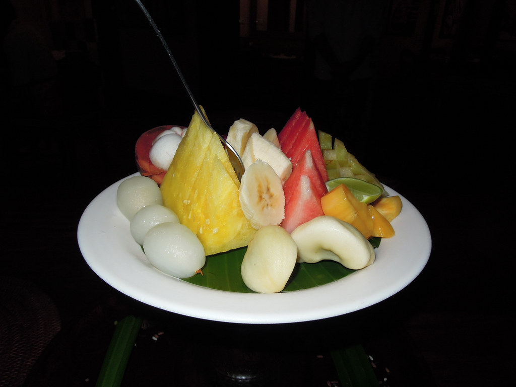 這道是印尼風味餐後的水果(除了紅毛丹通通沒台灣好吃)