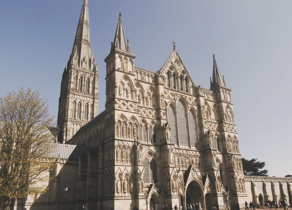 Salisbury-Cathedral-outside