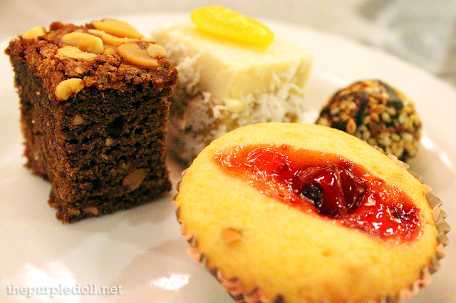 Brownie, Suman Panna Cotta, Rhum Ball and Cherry Cake