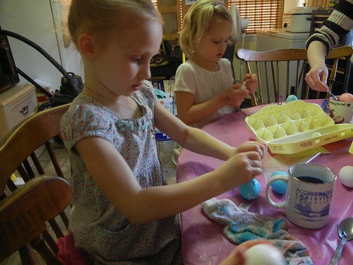March 29 2013 Dying Easter Eggs, at the Clarks (4)