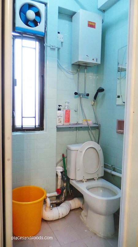budget apartment hong kong toilet