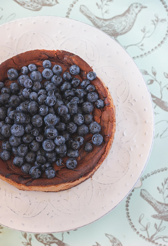 Caramelised White Chocolate Cheesecake with Blueberries