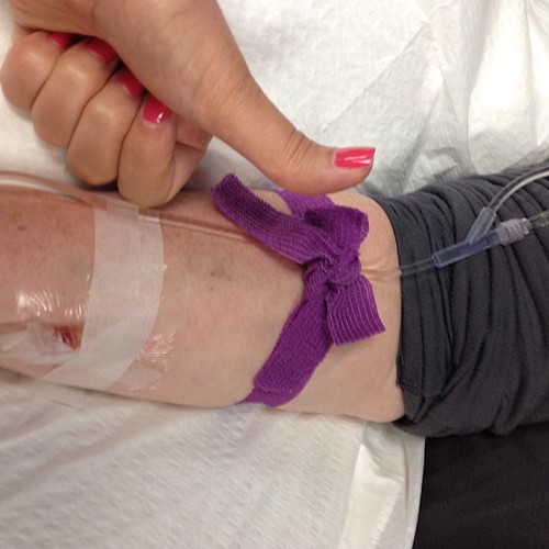 Lupus awareness purple bow on my IV by wonder nurse @alina_khodad !!!!