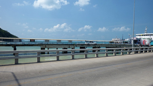 Koh Samui Raja Ferry Pier