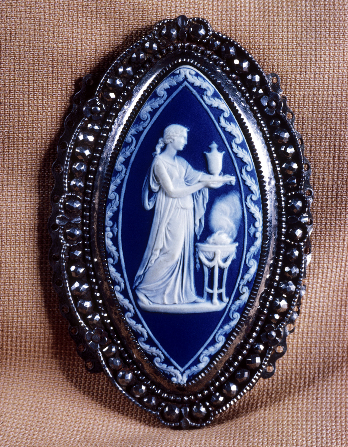 c. 1790. Belt Clasp with a Female Making a Sacrifice. Josiah Wedgwood with metal frame by Matthew Boulton. Credit Walters Art Museum