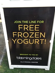 12.12.15 Bloomingdale's Forty Carrots Froyo Truck at DHT