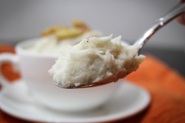 Whipped Malanga Puree With Brown Garlic Butter | via HeartofHomemade.com