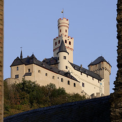 Burgen, Schlösser, Festungen