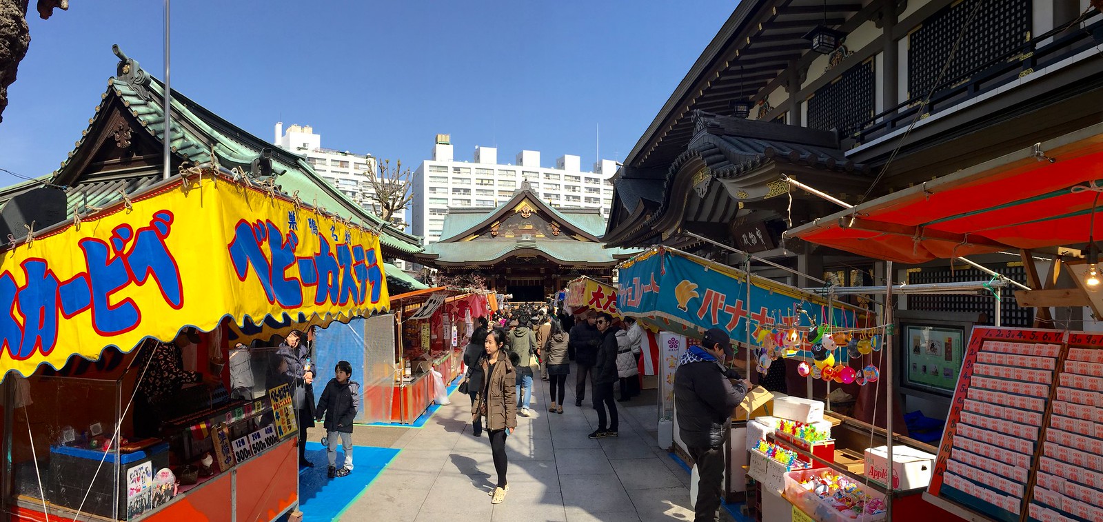 Yushima Tenjin Stalls in vicinity