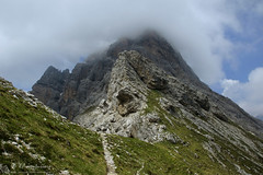dal rifugio Pordenone a Longarone (Trekking Dolomiti Friulane)