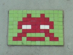 Space Invader in London - InvasionKit#10 (2011-04)