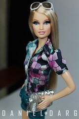 The Barbie looks city shopper