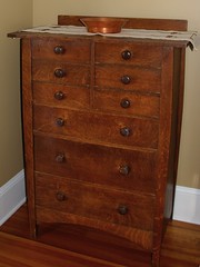 Gus Stickley Chest of Drawers Lo-res
