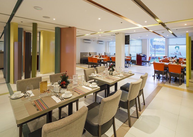 Microtel by Wyndham UP Technohub Millie's All-day dining