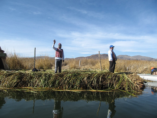 Lac Titicaca: arrivée aux îles Uros