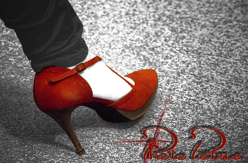 red woman female canon eos freedom donna shoes sigma passion sensuality rosso scarpe femininity sensualità femminilità 60d 18200f3563 petrus13