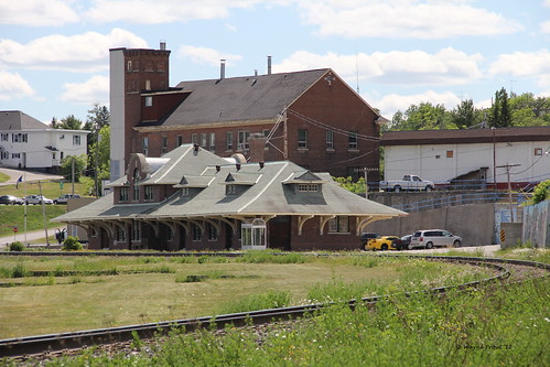 cobaltontarionorthlandrailwaystation ontarionorthlandrailwaystation railroad townofcobalt colemantownship districtoftimiskaming northeasternontario northernontario ontario canada prout geraldwayneprout canon canoneos60d eos 60d digital dslr camera canonlensefs18135mmf3556is lens efs18135mmf3556is photographed photography architecture building buildings structure station railway railwaystation ontarionorthlandrailway onr cobalt town coleman township timiskaming district northeastern northern northland tracks