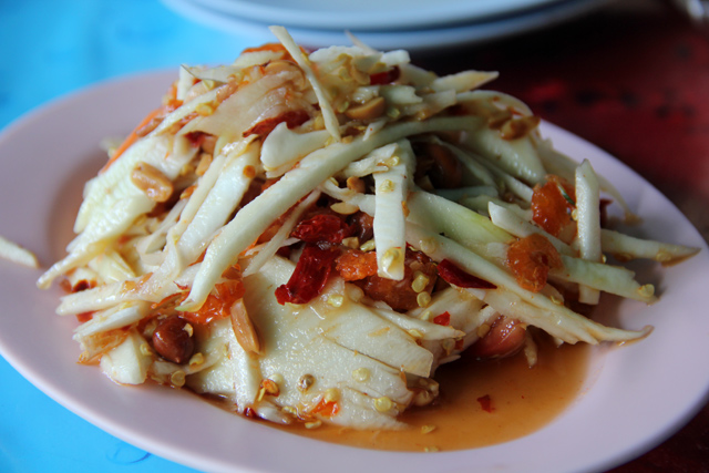 Yam Mamuang (Green Mango Salad) ยำมะม่วง