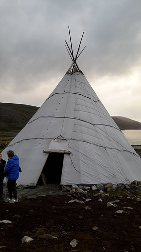 sami yurt norway