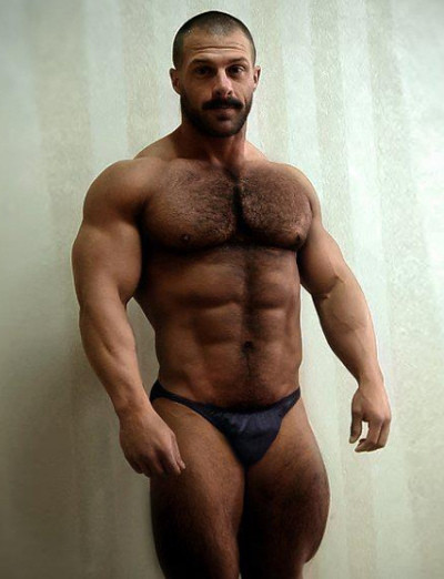 Hairy Muscled Men 81
