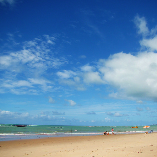 verde praia branco azul brasil mar areia céu nuvens maceió alagoas guaxumã