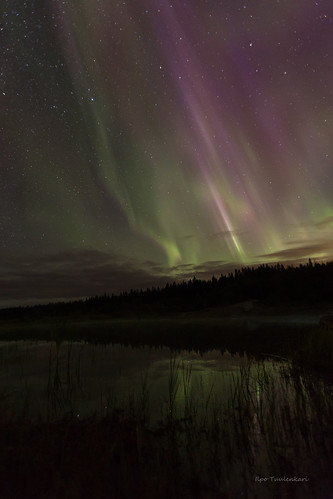 auroras auroraborealis revontulet northernlights nightsky reflection heijastus canon 163528 night haapajärvi finland