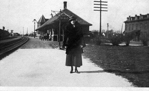 illinois trains dixon 1919 depots cnw chicagonorthwestern