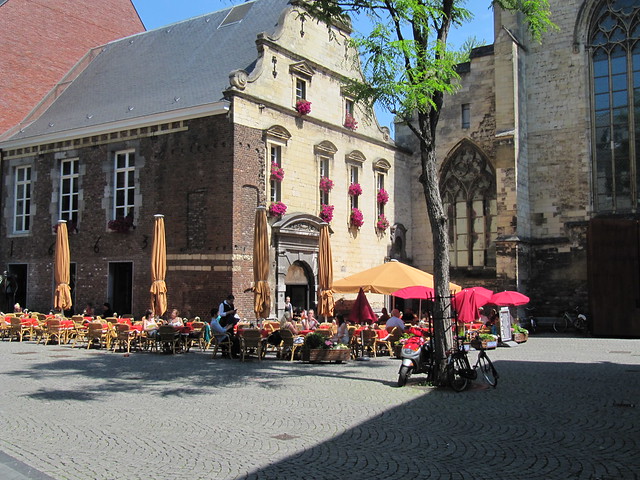 in Maastricht, Dominicanerplein