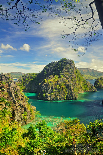 lake island philippines coron palawan kayanganlake