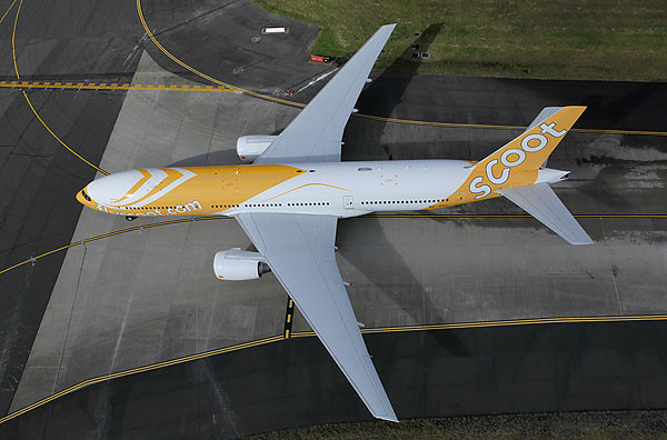 Scoot's inaugural flight landing safely in Sydney Airport (photos by JAMES MORGAN)