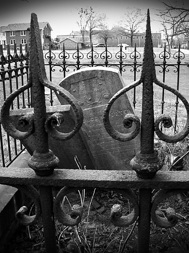 paris church cemetery grave graveyard tennessee headstone tombstone historic henrycounty pariscitycemetery