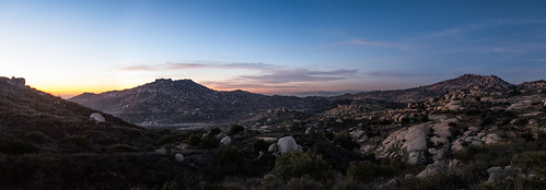california sunset panorama mountains rocks ridge boulders newyearseve 1635mmf28 3images canon5dmark2