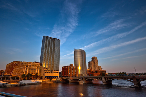 skyline museum clouds canon hotel downtown dusk michigan sigma grandrapids 1020mm hdr amway wideangel jwmarriot cameralens geraldrford photomatixpro canonphotography hdrphotography canon600d canont3i