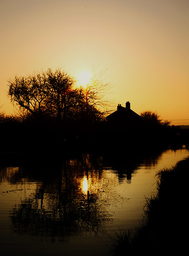 sunset canal pentax silhouettes wiltshire avon kennet kx