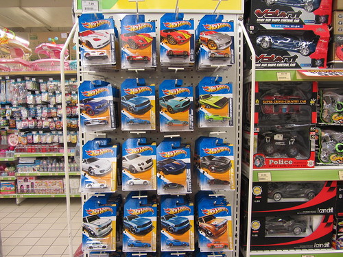 new blue cars metal giant toys miniature interesting model asia waves colours play forsale view near quality side small hunting mint vehicles rows tiny hotwheels malaysia kotakinabalu hobbies pegs shelves assortment sabah mattel collectibles 2012 detailed diecast e20 citymall casel thienzieyung
