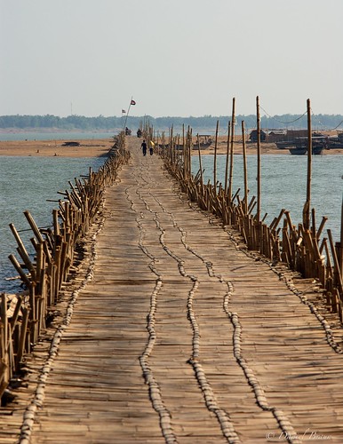 bridge asia cambodia southeastasia jena m42 manualfocus sonnar carlzeissjena kampongcham dany365 czj135f4sonnar