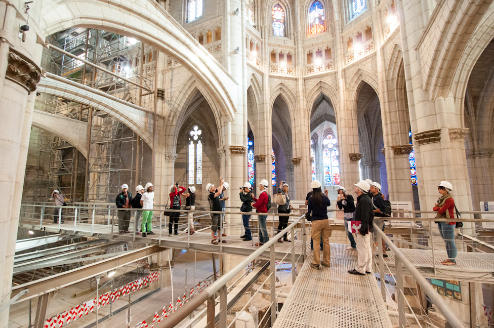 Visita a la Catedral de Santa María de Vitoria, abierta por obras