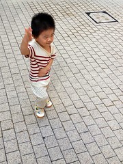 朝散歩 - 踊るとらちゃん (2012/10/5)