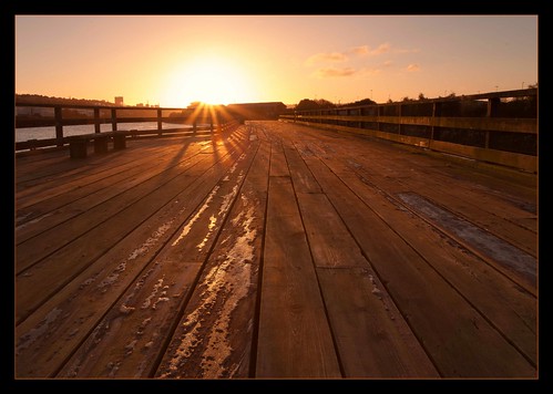 wood sunrise river pier jetty tyne railings planks goldern flickraward flickraward5” scotswoon