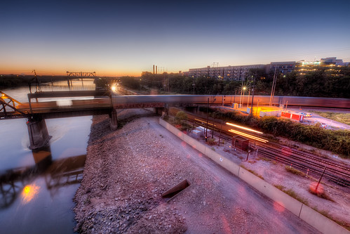 bridge motion blur sunrise river tracks trains kansascity missouri broadwaybridge