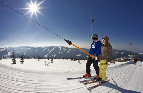 Zalyžujte si ve Skiareálu ŠPINDLERŮV MLÝN s 30% slevou během zimní sezony 2012/13!