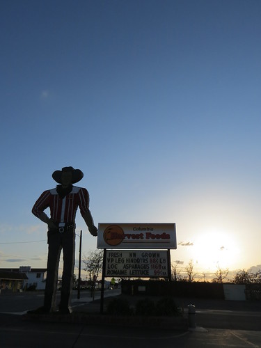 sunset signs sign western grocerystore pilgrim johnwayne theduke umatilla pardner ridingoffintothesunset marionmorrison