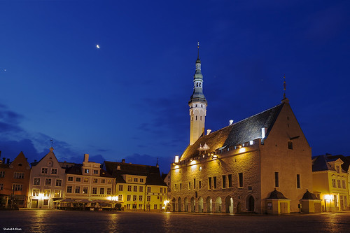 old city trip travel vacation building tourism church beautiful architecture photography twilight ancient flickr tallinn estonia forsale shot cathedral image country gothic picture noone nobody pic icon images baltic medieval cobbled illuminated spire stunning limestone townhall bluehour sight iconic stnicholaschurch townsquare estonian hanseatic northerneurope esti awesom 2470 stolafschurch raekojaplats europeanchurches balticregion europeancapital republicofestonia canon5dmark2 unescoworldheritagesight sakhan shahidkhan harjucountry sakhanphotography