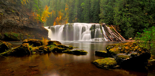 longexposure autumn blur color river waterfall washington plunge lowerlewisriverfalls lowerlewisfalls y67890