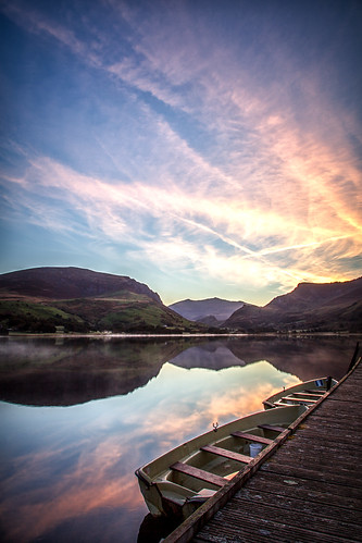 sky mist lake mountains color reflection nature water clouds sunrise boats dock colours dramatic snowdonia lightroom nantlle