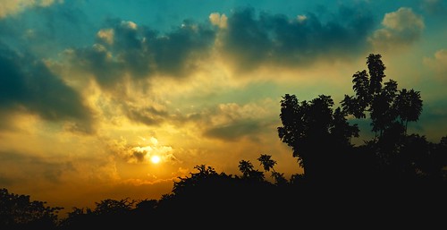 sunset sky cloud beautiful silhouette sunrise 35mm lens landscape thailand 1 xpro aperture colorful raw fuji bokeh bangkok f14 dramatic x poetic thai romantic fujifilm inspirational epic fujinon cloudscape xf cmos xp1 fastlens rpp apsc fujix skyathome xpro1 xtrans thaiphotographer xmount 52mmequivalent fujixpro1 fujifilmxpro1