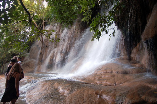 thailand waterfalls kanchanaburi saiyoknoiwaterfalls